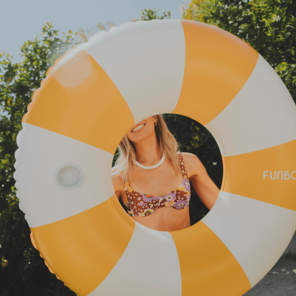 Vintage Tube Float - Image 4